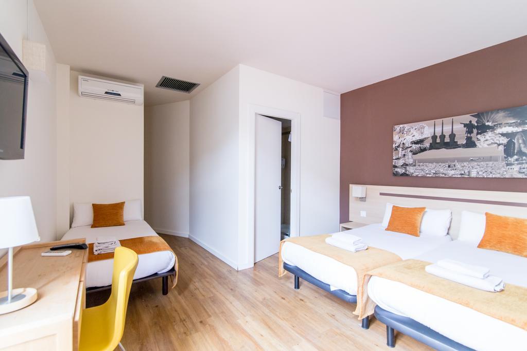 Hostal Barcelona Centro Eksteriør bilde